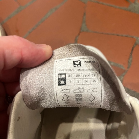 GUC Veja women’s sneaker V-12, size 38 - Picture 7 of 7